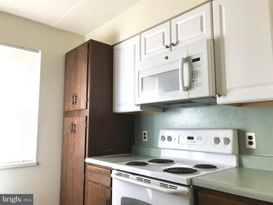 7722 Queen St unit A, Glenside, PA 19038 - photo 2