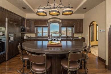 Kitchen overlooking the Missouri River