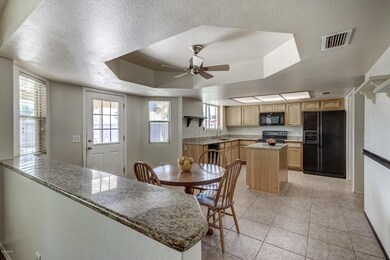 6209 E Ivy St-12