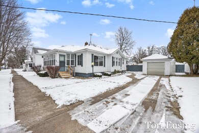 210 W Division-45