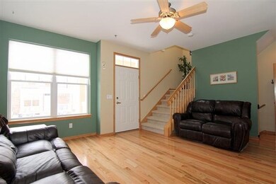 32 S Gardens Way, Fitchburg, WI 53711 - photo 4