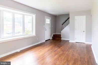 752 W 11th St, New Castle, DE 19720 - photo 2