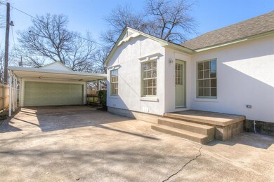 214 Bellevue Dr, Cleburne, TX 76033 - photo 3