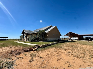 16489 Farm To Market Road 472, Bigfoot, TX 78005 - photo 3