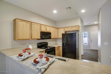 302-East-Lawrence-Boulevard-111-16