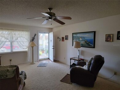 LIVING/DINING