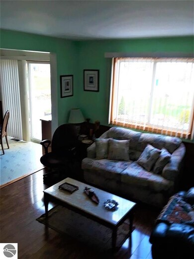 315 N Huron Rd, Au Gres, MI 48703 - photo 4