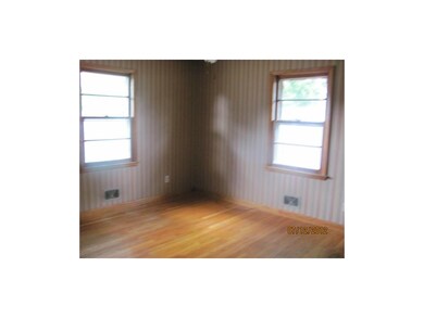 807 NW B St, Blue Springs, MO 64015 - photo 5