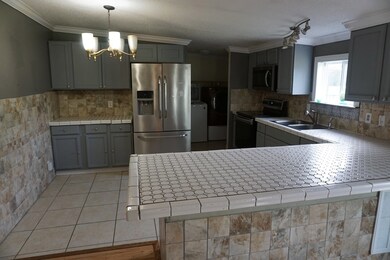 19 J Goddard Ln, Tifton, GA 31794 - photo 4