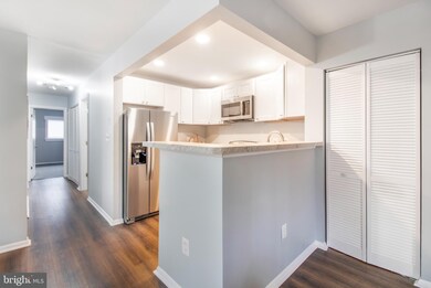 64 Ashlar Hill Ct, Parkville, MD 21234 - photo 4