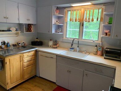 140 Droms Rd, Schenectady, NY 12302 - photo 6