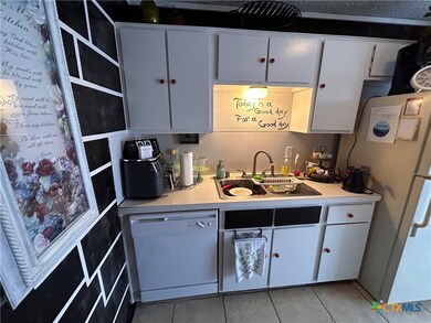 2208 Corona Dr unit A, Killeen, TX 76549 - photo 4