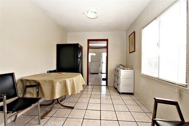 9556 Beverly St, Bellflower, CA 90706 - photo 7
