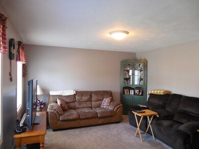 376 E River St unit 2, Orange, MA 01364 - photo 2
