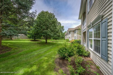 228 Wedgewood Cir, Belford, NJ 07718 - photo 7