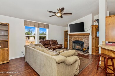 2990 W Cook's Trail, Ash Fork, AZ 86320 - photo 4