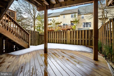 2492 Clover Field Cir, Herndon, VA 20171 - photo 6