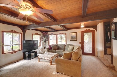 1337 Pioneer St, Enumclaw, WA 98022 - photo 4