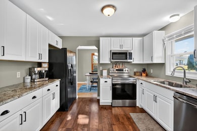 N106W16321 Old Farm Rd, Germantown, WI 53022 - photo 6