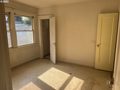 1634 N Schofield St, Portland, OR 97217 - photo 5