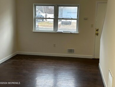 824 Main St unit 826, Belford, NJ 07718 - photo 4