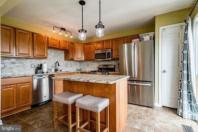 181 S Savanna Dr, Pottstown, PA 19465 - photo 6