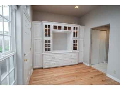 2556 Dumas Dr, Springfield, OR 97477 - photo 6