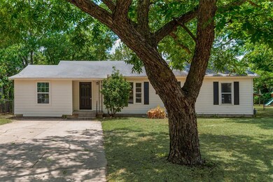 1108 Ann St, Bedford, TX 76022 - photo 2