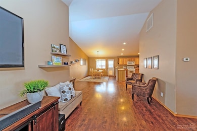 1956 NW Joshua Tree Ct, Redmond, OR 97756 - photo 5