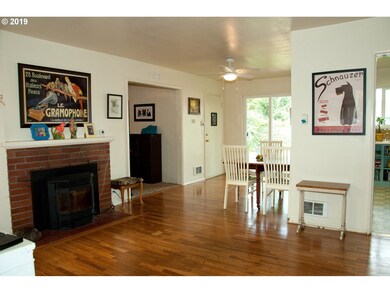 Living Room/Dining Room