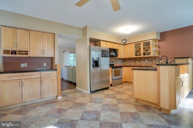 6016 Flywheel Ct, Columbia, MD 21044 - photo 4