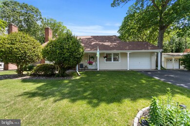 519 Whitman Dr, Blackwood, NJ 08012 - photo 3