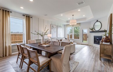 Spacious dining area *Photos of furnished model. N