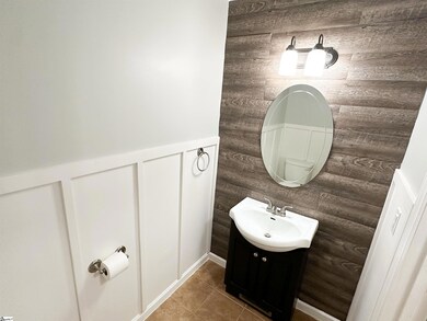 208 Boydton Rd, Boiling Springs, SC 29316 - photo 6