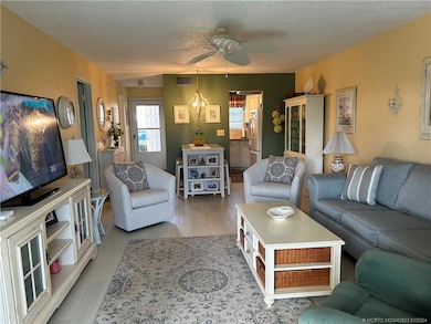 Living /dining area