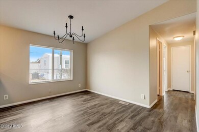 26-S Mariposa Rd-026