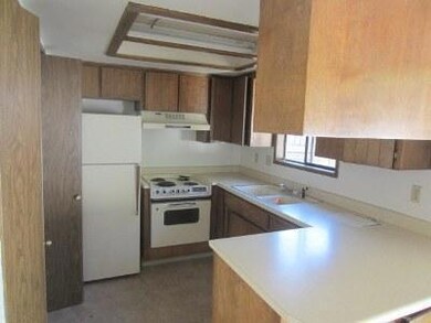 2118 Brookhurst St, Medford, OR 97504 - photo 6