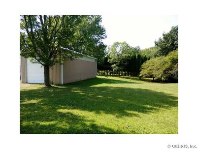 Yard 1 ACRE SETTING
