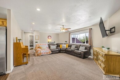 736 Mountain View Cir, Salmon, ID 83467 - photo 7