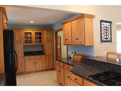 19 Clarendon Ave, Providence, RI 02906 - photo 7