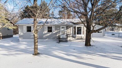 1014 NE 5th Ave, Grand Rapids, MN 55744 - photo 4