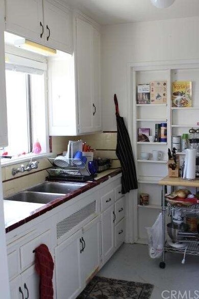 Front unit, kitchen.