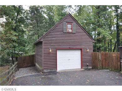 Parking Lot/Garage