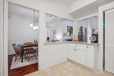 2100 Tanglewilde St unit 318, Houston, TX 77063 - photo 3