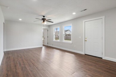 05-117 W Madison St - 5