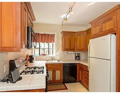 104 Sewall Ave unit 1, Brookline, MA 02446 - photo 7