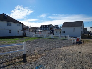 76 No End, Salisbury, MA 01952 - photo 2