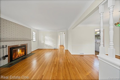 20879 Beaufait St, Harper Woods, MI 48225 - photo 5