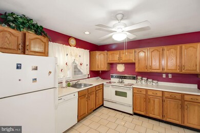 2009 Kennicott Rd, Windsor Mill, MD 21244 - photo 4