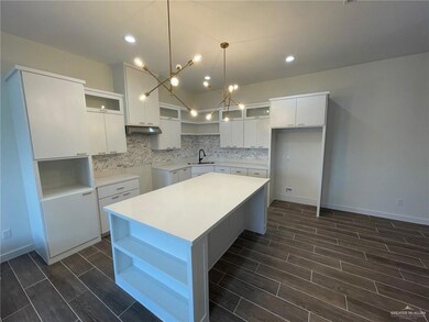 2828 Allen Dr, Edinburg, TX 78539 - photo 2